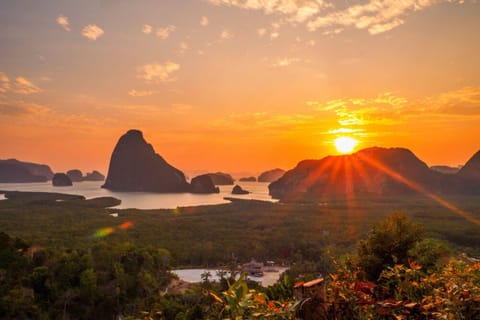Phuket : Samet Nangshe and Cheow Lan Lake Adventure Day Tour