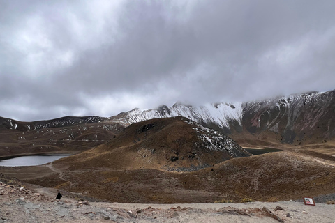 From Mexico city: Hike in Toluca's mountain (private tour) Toluca's Snowy Mountain: Private 8 kilometers Hike