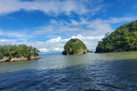 Puerto Plata: Samana, Bacardi Island, and Los Haitises Tour