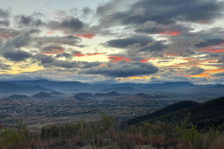 25 Min. from Oaxaca: A Scenic Hike Above the Central Valleys