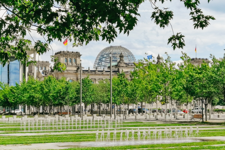 Berlijn: Tour door regeringswijk & bezoek aan Rijksdagkoepelreguliere openbare rondleiding in het Duits