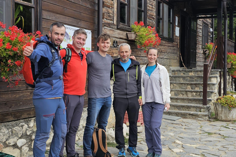 Brașov: Curmătura Chalet, adventure with Mountain Guide