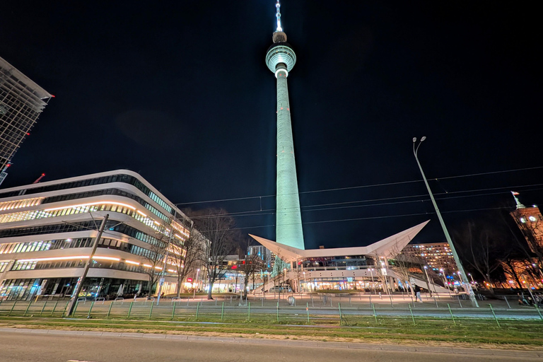 Berlin Night Walking Tour - Iconic Illuminated Landmarks Private Berlin Sunset Walking Tour - Iconic Landmarks