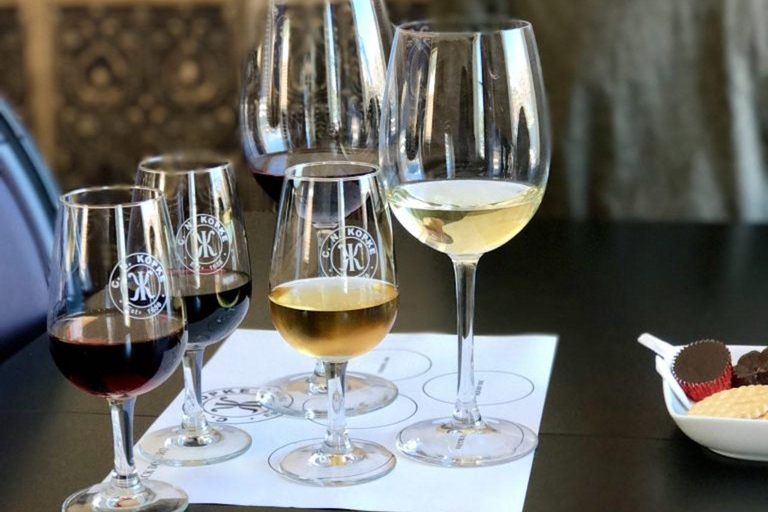 Seattle: Wine, Bread, Cheese and Chocolate Experience