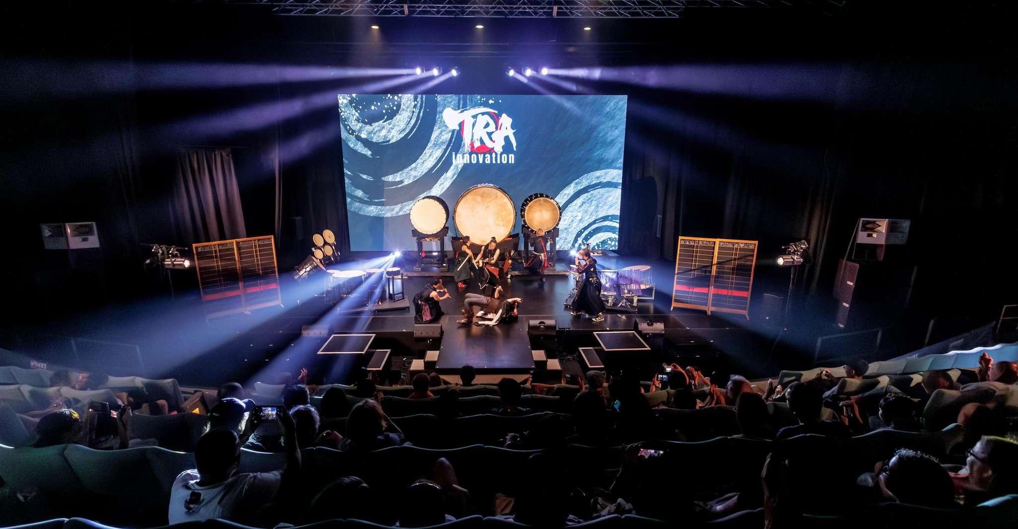 Osaka: UTAGE Modern Japanese Taiko Live Show photo 2