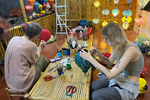 Clase de fabricación de faroles con pintura opcional de Thanh Truc