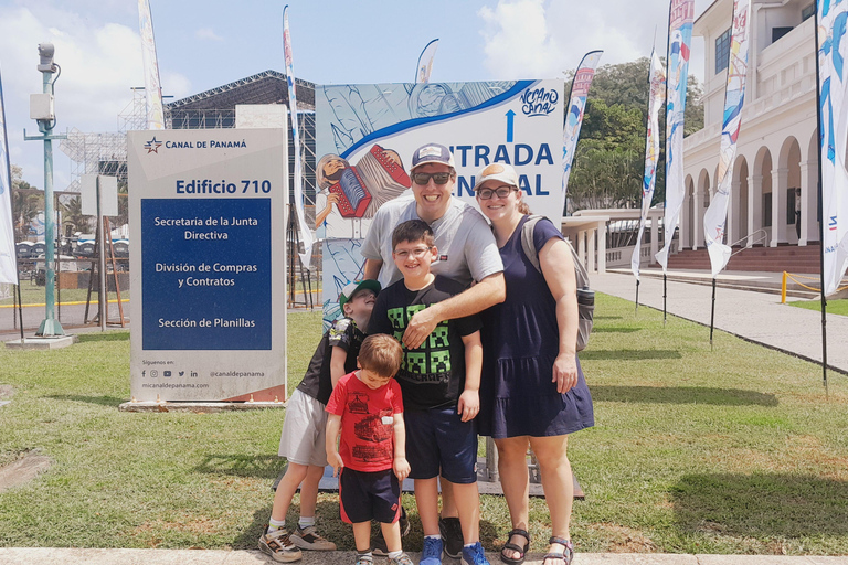 Panama Canal and City Sightseeing Tour