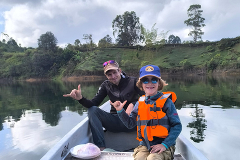 Guatapé: All-inclusive private fishing experience (24-hour advance booking) Guatapé: All-inclusive sport fishing experience (24-hour advance booking)