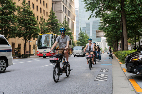 Visite en petit groupe de 3 heures à Tokyo en bicyclette à assistance électrique.