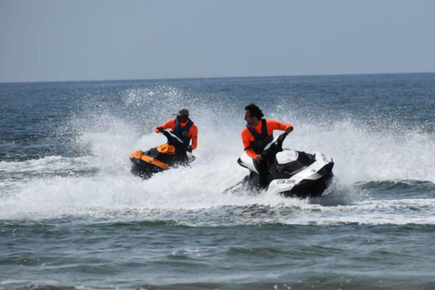 Doha: 60 minuten zelf rijden met JETSKI - SKYSCRAPERS