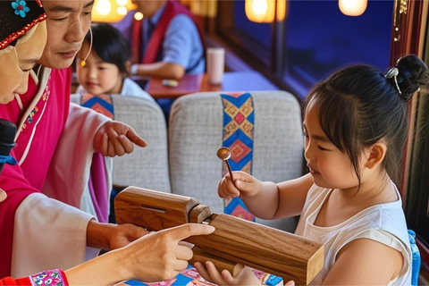 Guilin Nachttour: Vier-Seen-Kreuzfahrt auf einem Opernboot