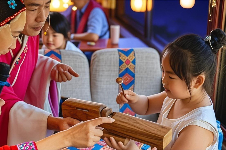 Guilin Nachttour: Vier-Seen-Kreuzfahrt auf einem Opernboot