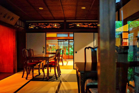 Kyoto: Japanese Calligraphy Experience in a Historic House