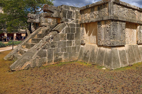 Excursão às ruínas de Chichen Itza e Ek Balam + Cenote com almoçoPartida de Tulum