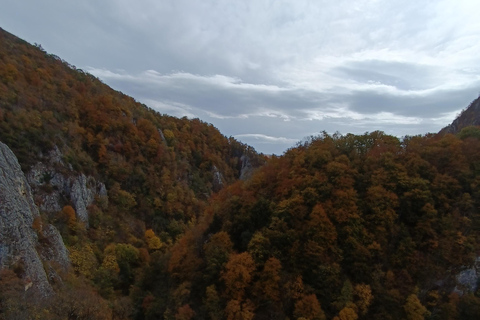 Brașov: Guided Gorge Hike, Caves, and Via Ferrata Adventure Brașov: Guided Hike and Caves