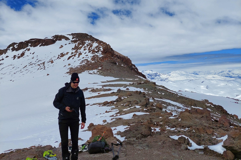 Full-Day Trek to Cerro El Pintor from Santiago