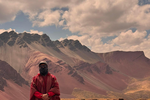 Rainbow Mountain and Red Valley Full-Day Tour with Guide