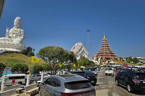 Chiang Rai: Private Tour with Driver and Custom Itinerary