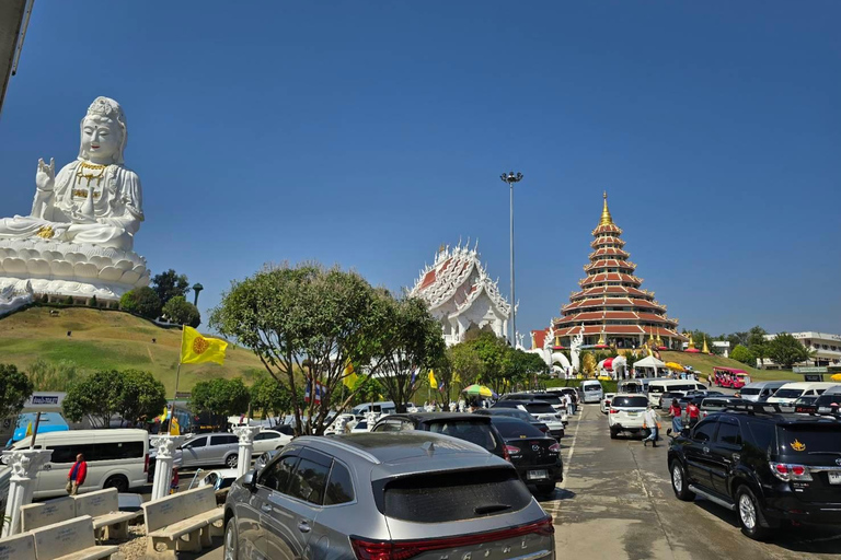 Chiang Rai: Private Tour with Driver and Custom Itinerary