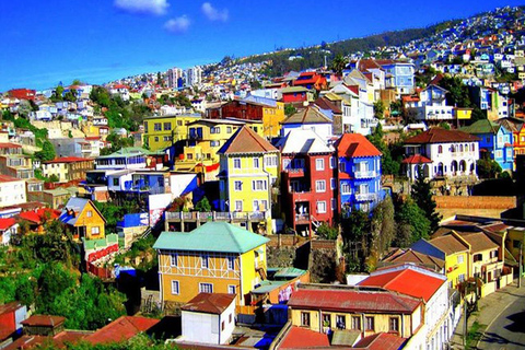From Santiago: VIP Tour to Valparaiso, Viña del Mar, Wine, and Moai