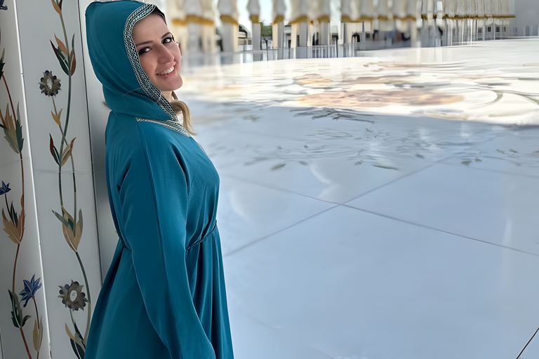 Excursion d&#039;une jounée complète à Abu Dhabi - Grande mosquée, musée du Louvre et plus encoreExcursion d&#039;une journée à Abou Dabi : grande mosquée, musée du Louvre et plus 