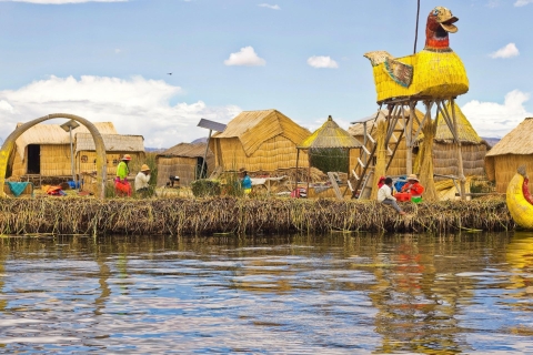 Excursion d'une journée au lac Titicaca depuis Puno avec déjeuner inclus