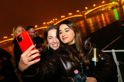 Budapest: New Year Boat Party Cruises with Unlimited DrinksSip &amp; Sail New Year&#039;s Day Premium Package