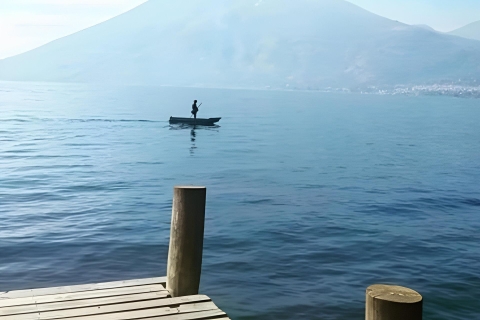 Lago de Atitlán en un día