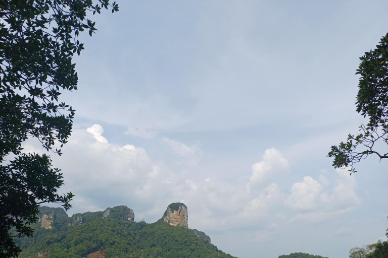 Golden Horizon of Krabi: 4 Islands & Phra Nang Sunset