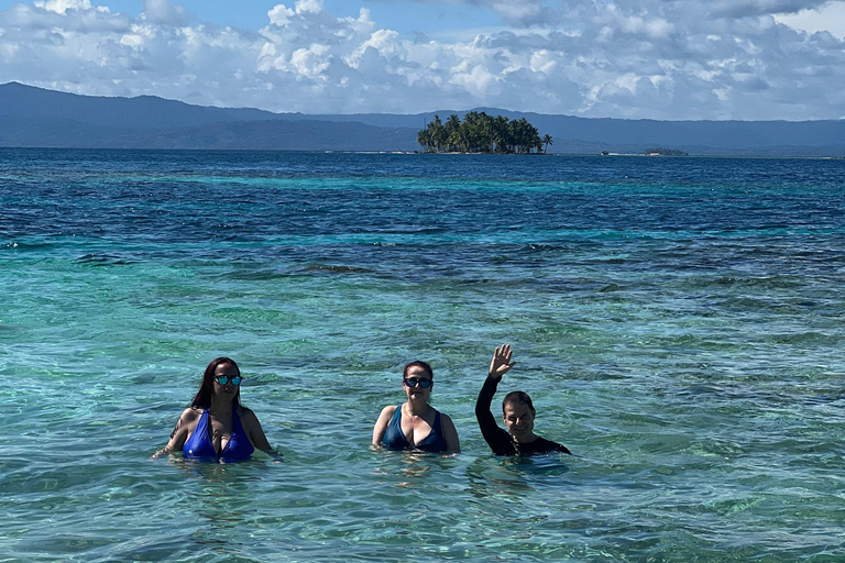 San Blas: tour with snorkeling, lunch and transportation