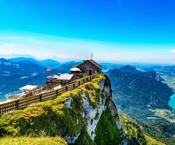 Private day trip from Munich to Eagle's Nest and Salzburg