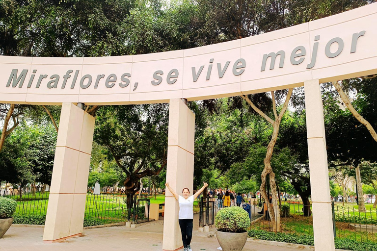 Lima: Huaca Pucllana Pyramid & Miraflores Tour + Pick Up