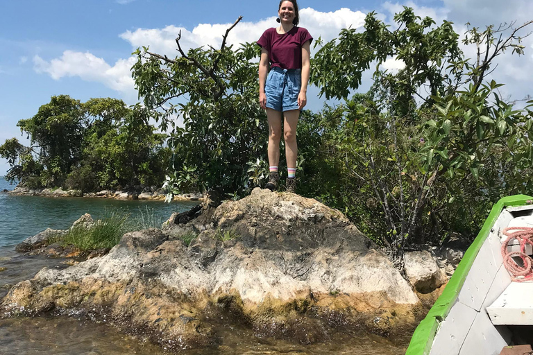 Kigali: Lake Kivu Boat Tour with Hot Springs & Lunch Kigali: Lake Kivu Boat Tour with Hot Springs & Lunch