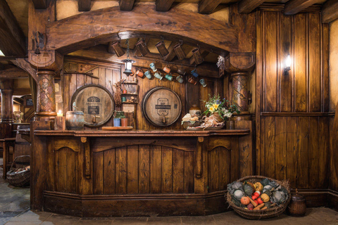 Da Auckland: Trasferimenti privati per Hobbiton con tour di gruppo