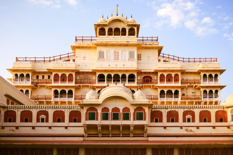 Jaipur: całodniowa wycieczka z przewodnikiem po mieście ze wszystkimi najważniejszymi atrakcjamiPrywatna całodniowa wycieczka krajoznawcza po Jaipur