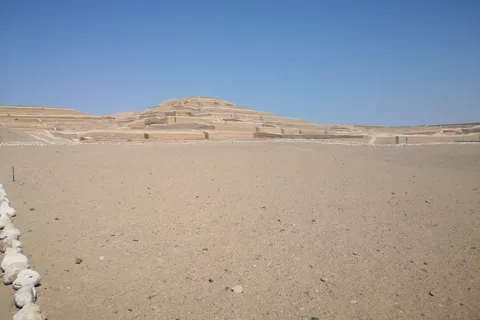 Depuis Nazca : Visite des pyramides de Cahuachi et atelier textile