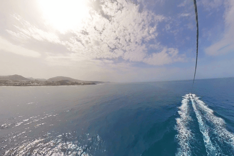 Tenerife: Fly through the sky on a parasail in Los Cristianos Tenerife: Fly through the sky with parasailing in Los Cristianos