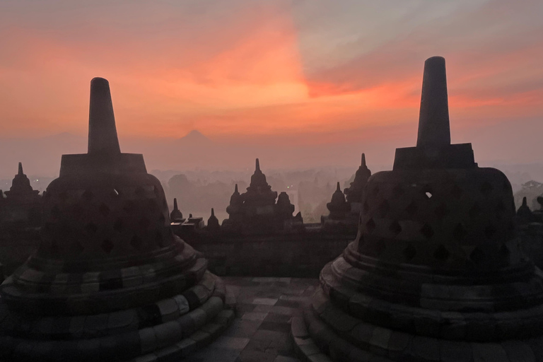 Yogyakarta: Borobudur Sunset and Mount Merapi Lava Tour