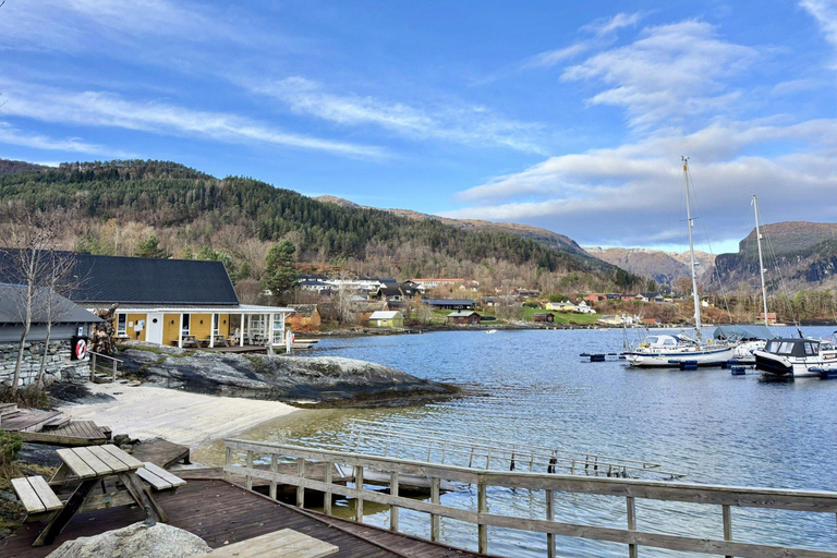 Scenic Hardangerfjord with Waterfalls & Lunch at a Garden 