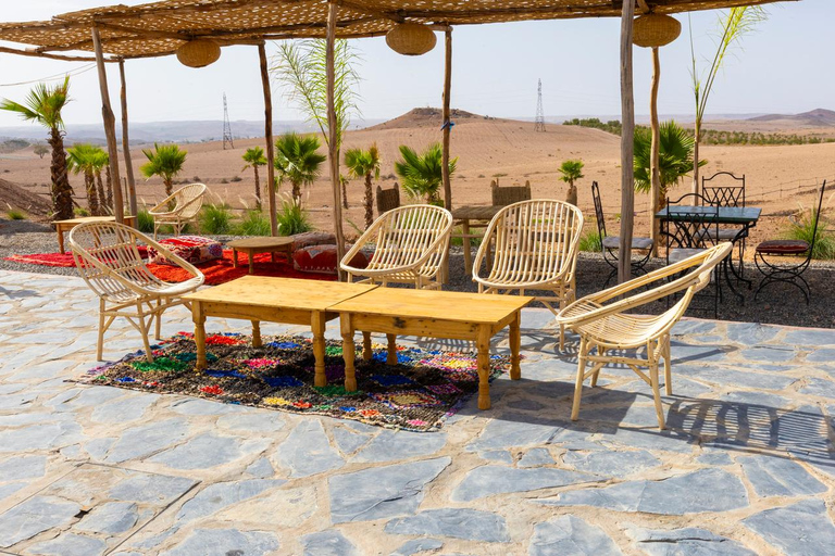 Marrakech: Tagespass in der Wüste, Schwimmbad und Mittagessen