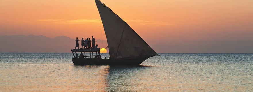 Zanzibar : Croisière en boutre au coucher du soleil à Nungwi