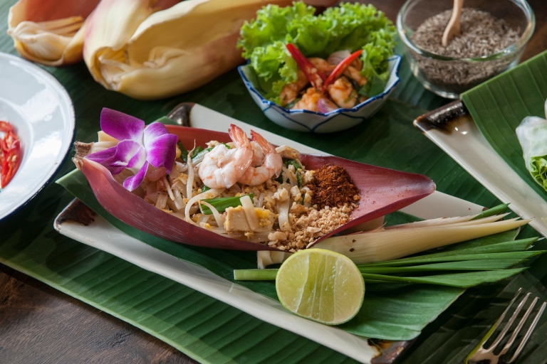 Sukhumvit: Praktischer Thai-Kochkurs & Markttour in BKKPraktischer Thai-Kochkurs und Markttour in Sukhumvit
