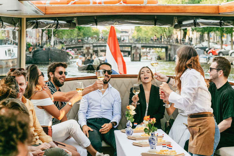 Amsterdam: Crucero Clásico en Barco con Opción de Queso y VinoPunto de encuentro en la estación central sin queso y bebidas