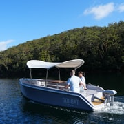 Sydney: Electric Boat Rental from Akuna Bay