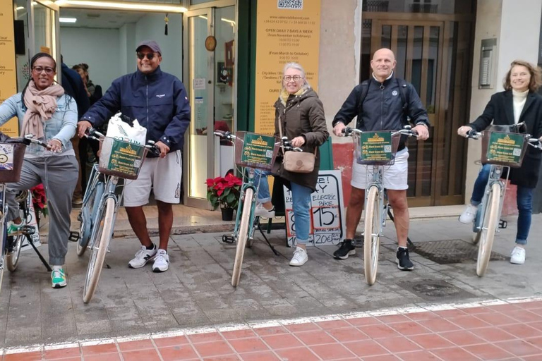 Valencia: Bike Tour, historic center & arts-sciences museum