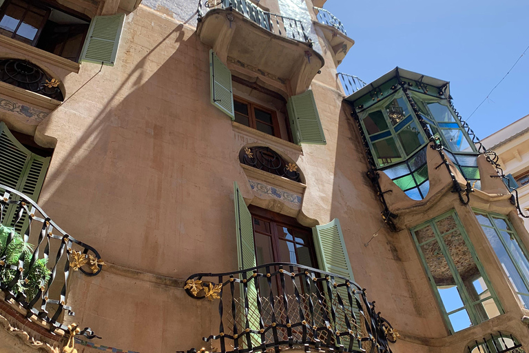 Palma de Mallorca: Private Guided Walking Tour with Tapas