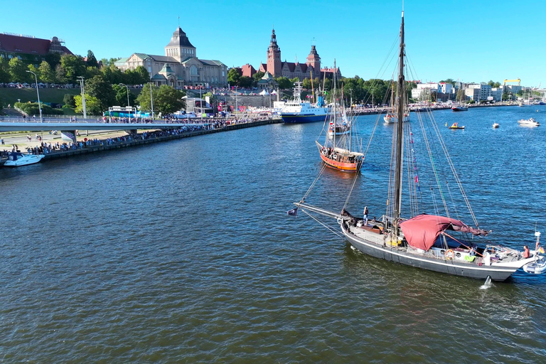 Szczecin: 40-Minute Cruise to the Tall Ships – Żagle 2026