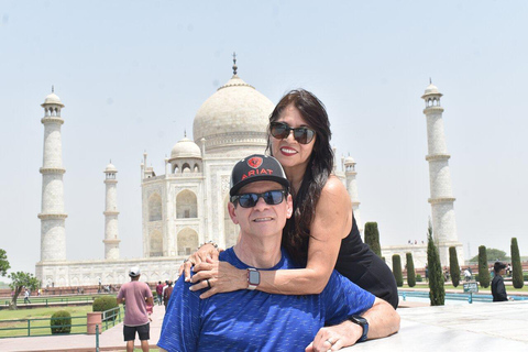 From Delhi: 3-Days Golden Triangle Luxury Tour with Hotels From Delhi: 3-Days Golden Triangle Tour with Car & Guide