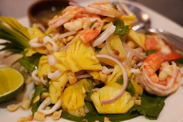 Siem Reap: Khmer Cultural Evening with Grand Buffet & Show