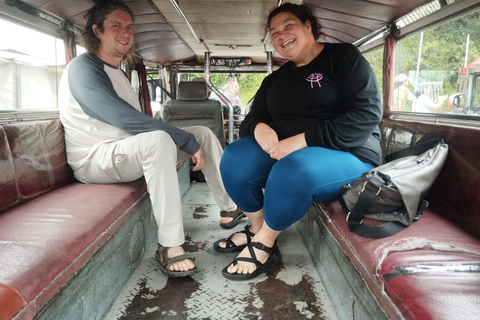 Manila: tour gastronomico di strada e giro in jeepney e triciclo localeManila: tour gastronomico e giro in jeepney e triciclo locali